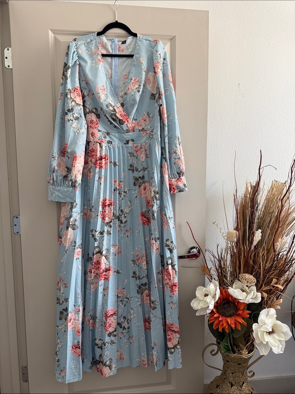 Light Blue Floral Pleated Maxi Dress - Elegant V-Neck